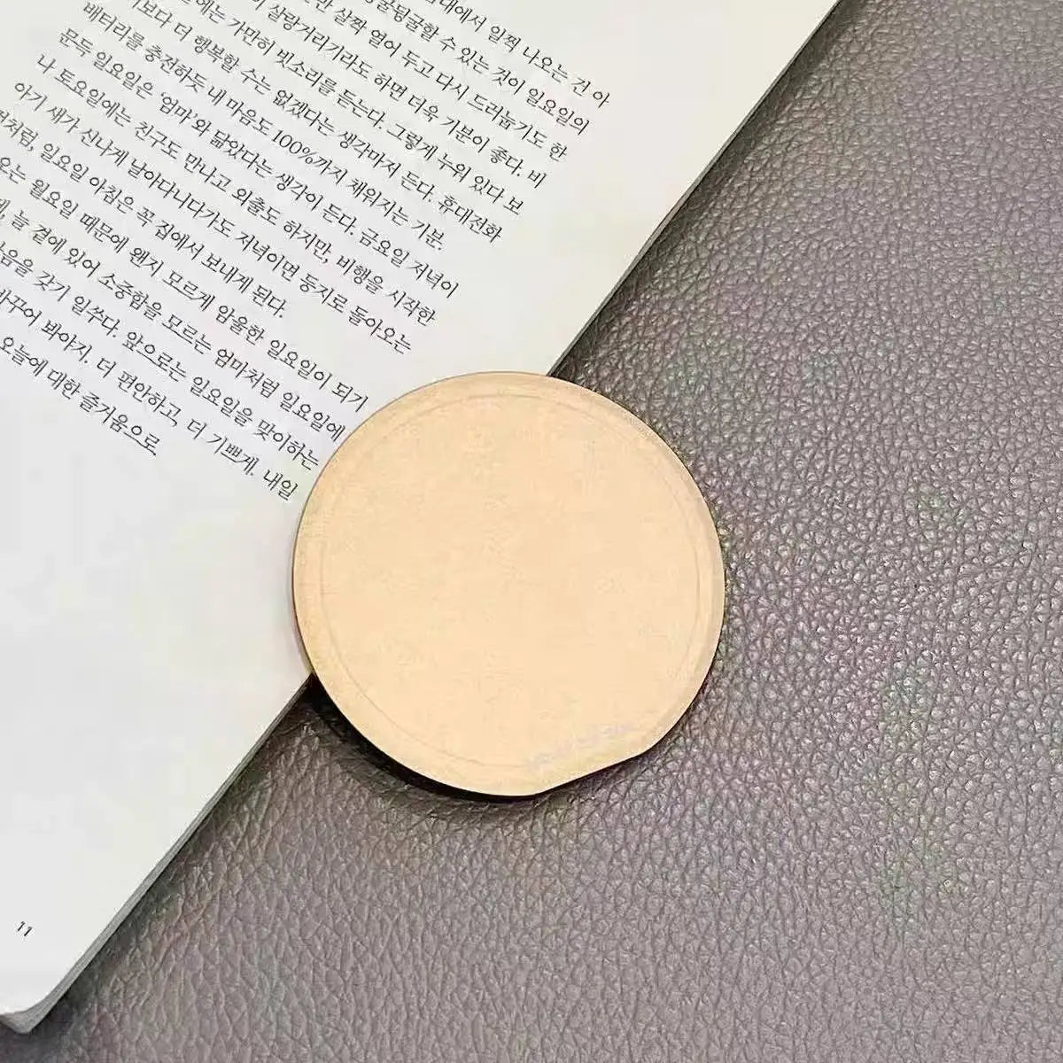 Magnetic MagSafe Phone Stand Mirror